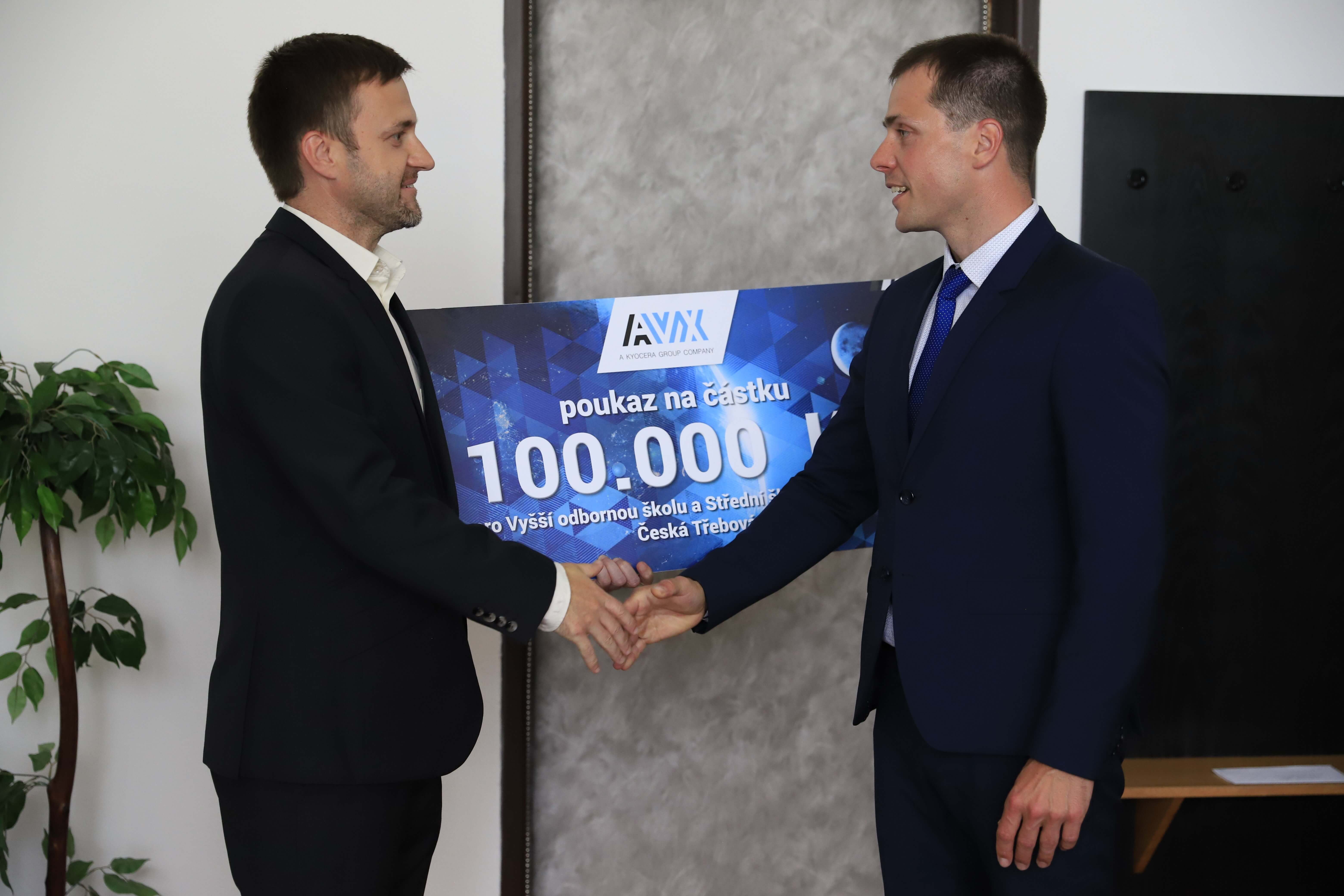 Finanční dar českotřebovské průmyslové škole